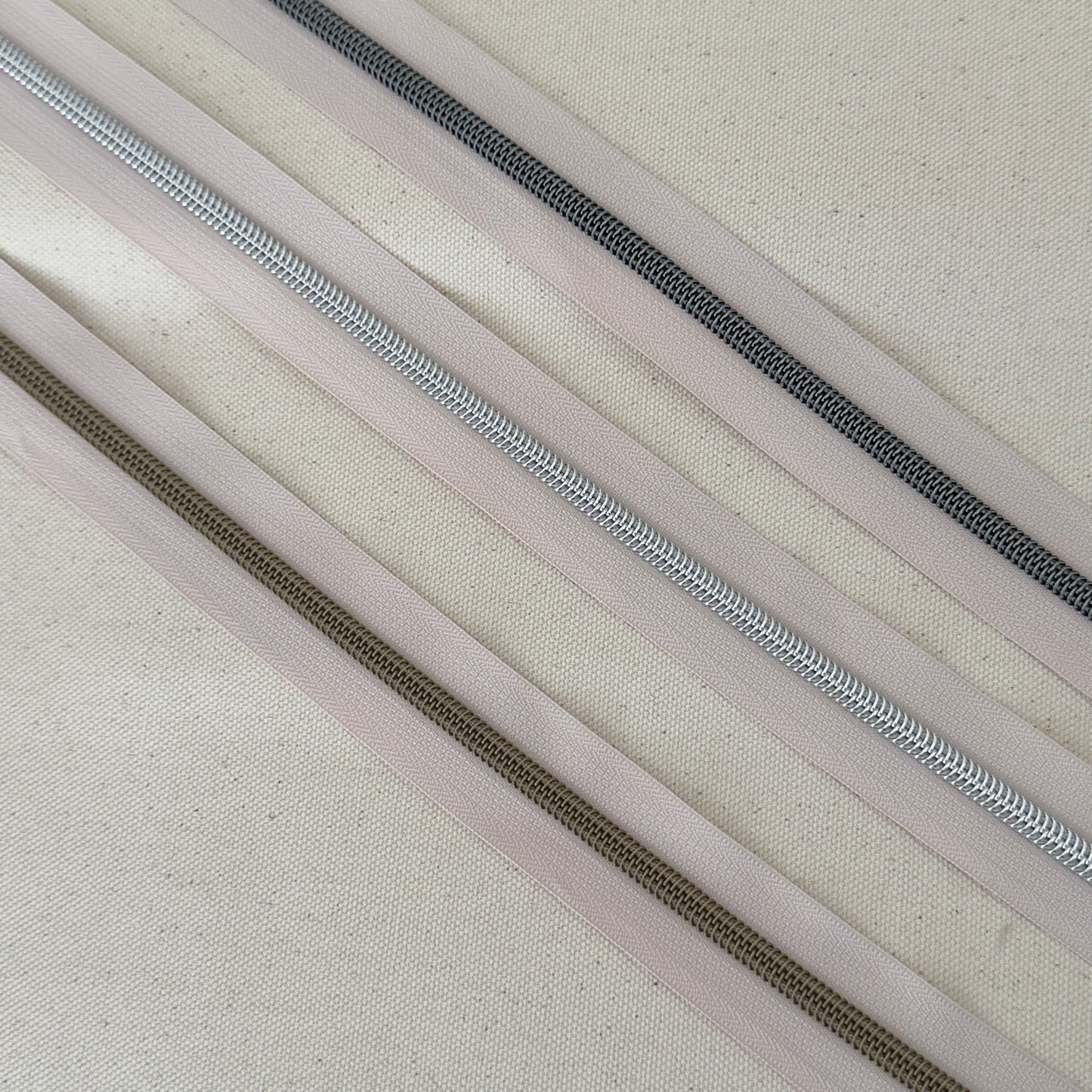 Soft Blush - #5 Zipper Tape