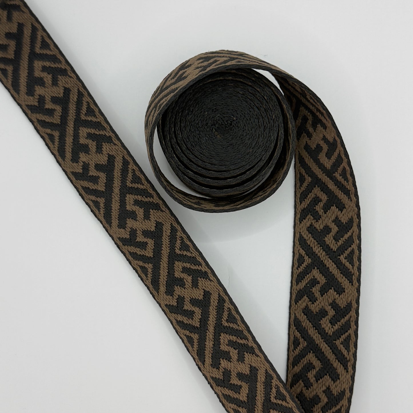 Maze Webbing - Chocolate