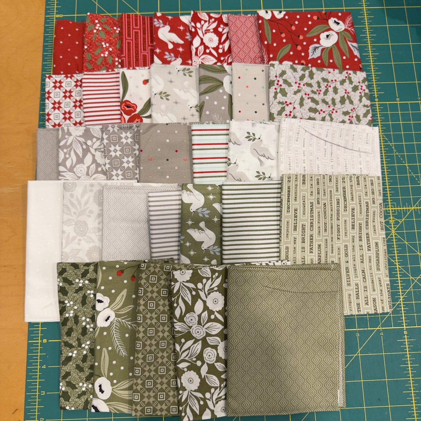 Christmas Morning by Lella Boutique FQ Bundle