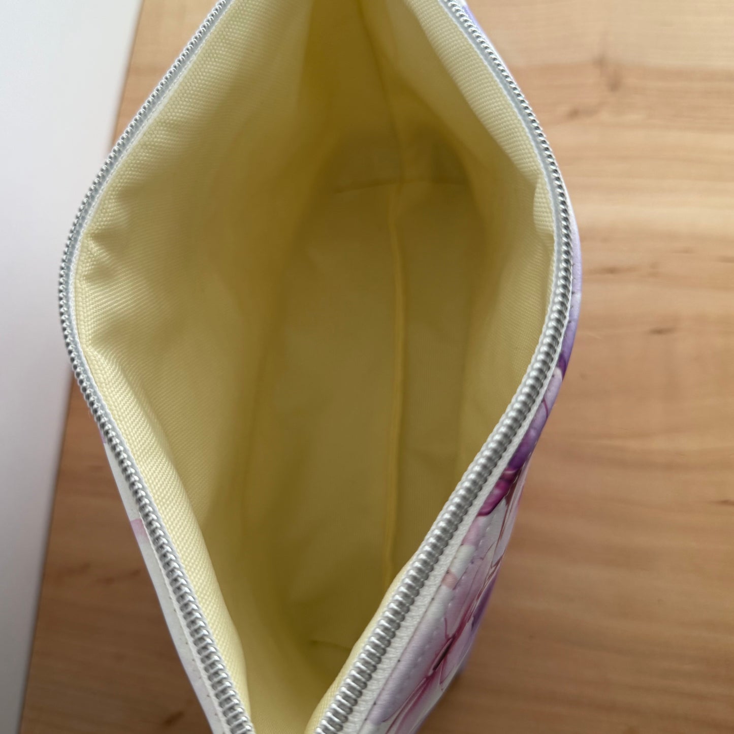 Essentials Bag - Light Floral