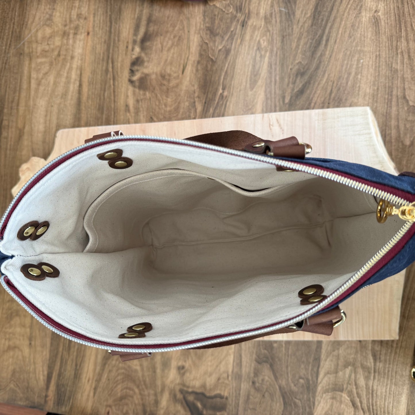Aberdeen Tote - Wonderland