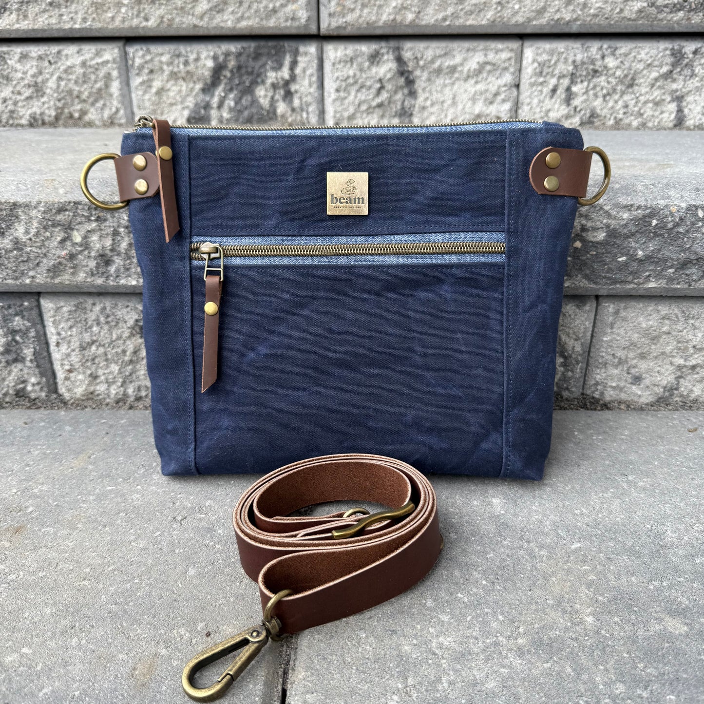 Cambridge Crossbody Bag - Navy