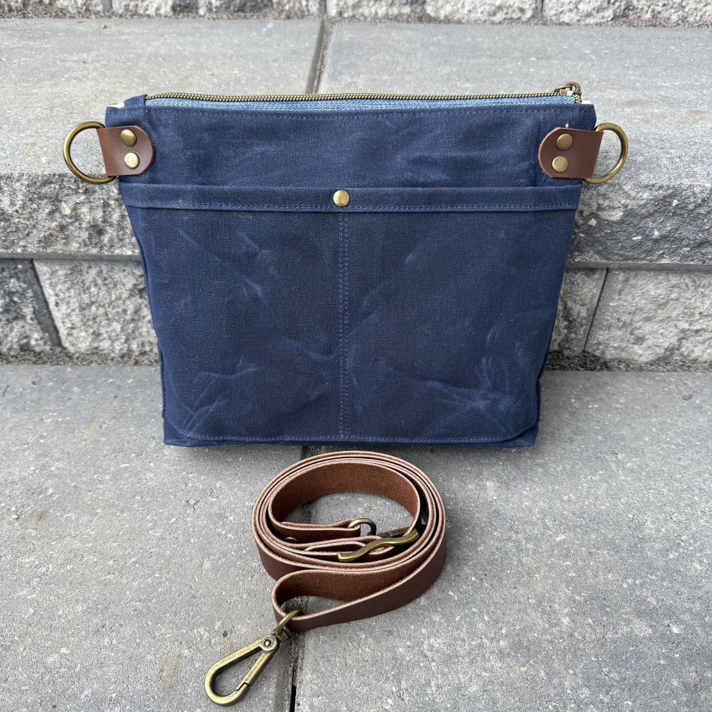 Cambridge Crossbody Bag - Navy