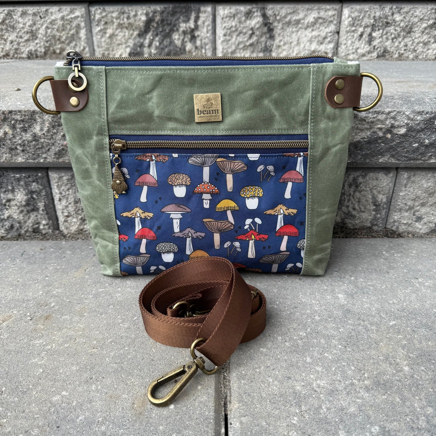 Cambridge Crossbody Bag - Mushroom