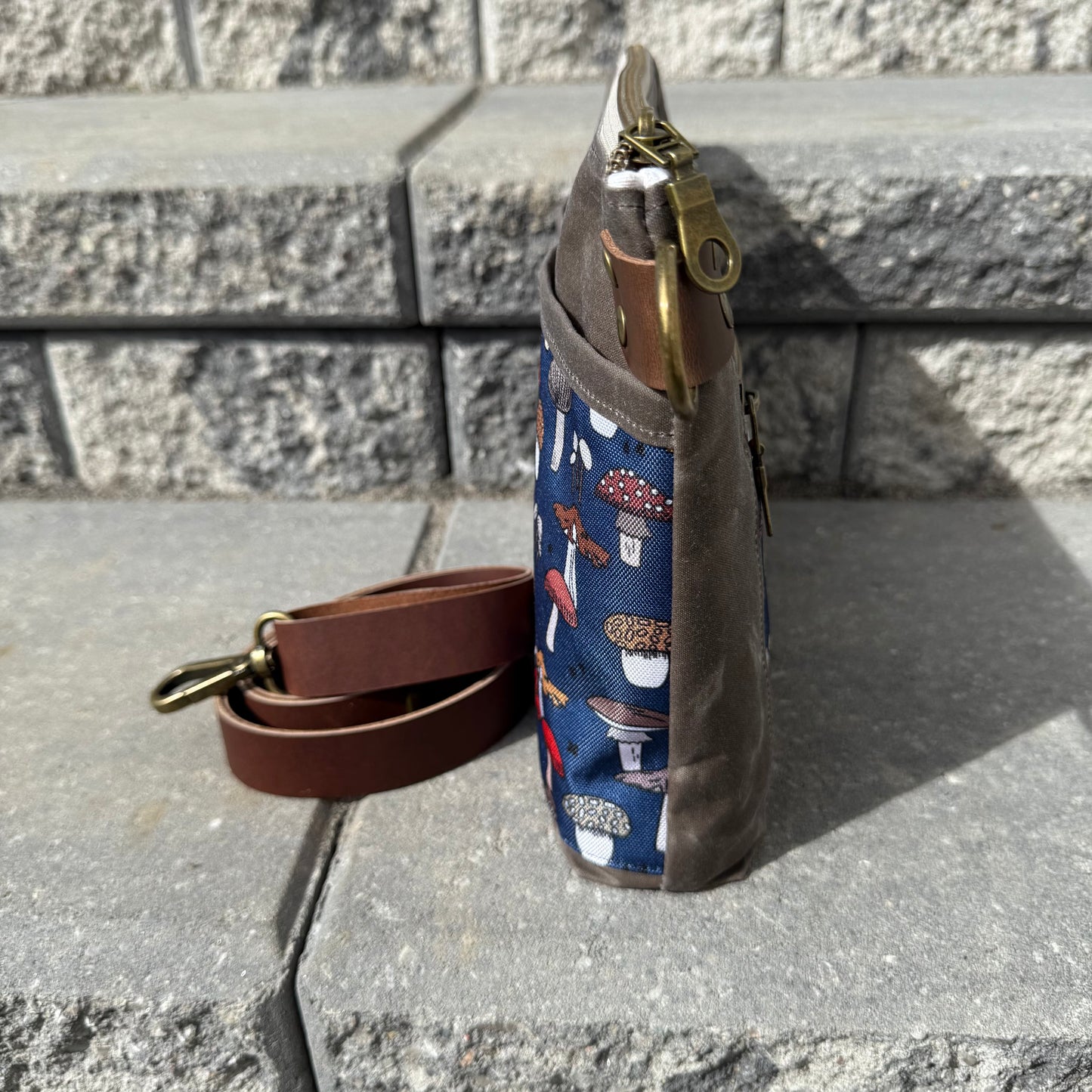 Cambridge Crossbody Bag - Mushroom