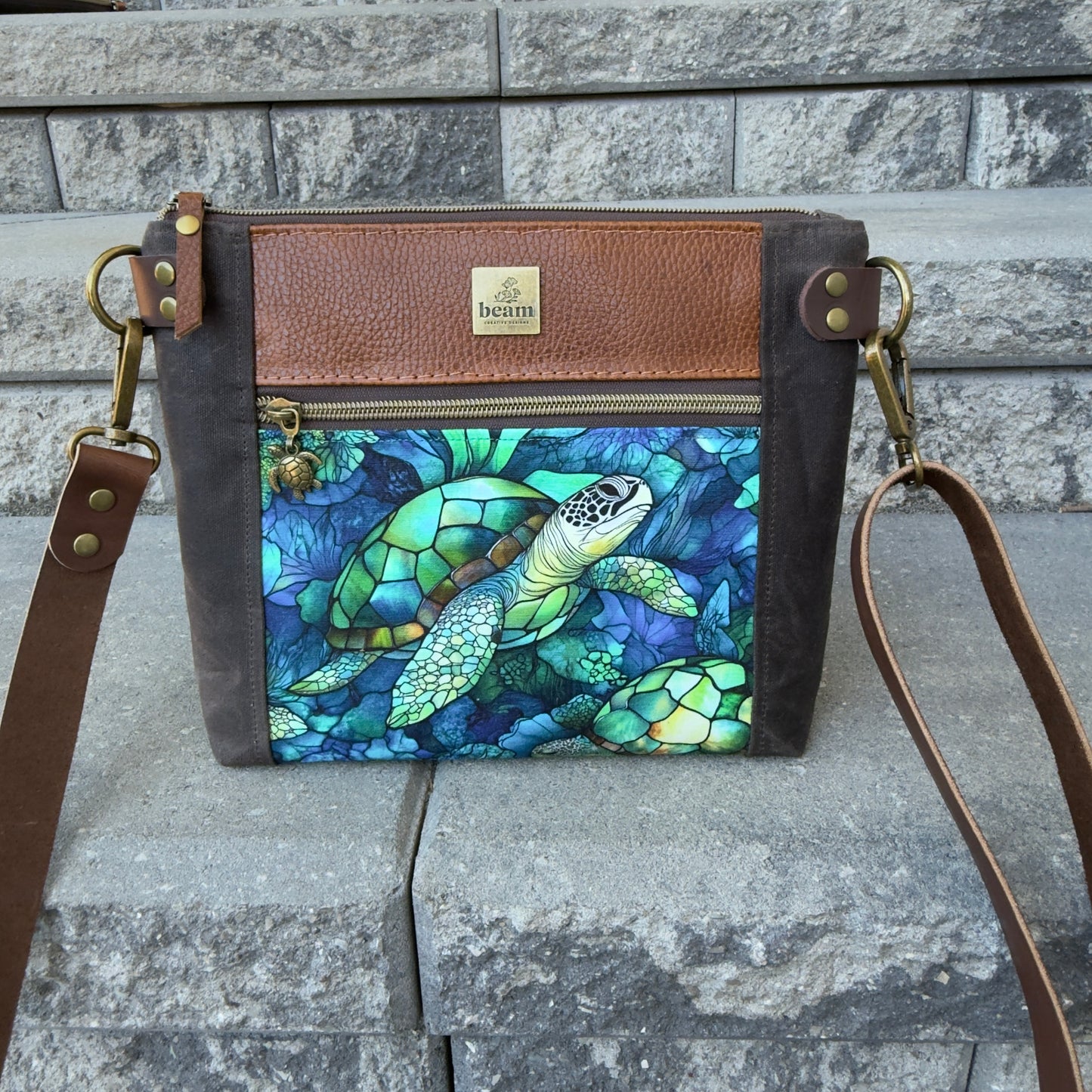 Cambridge Crossbody Bag - Turtles