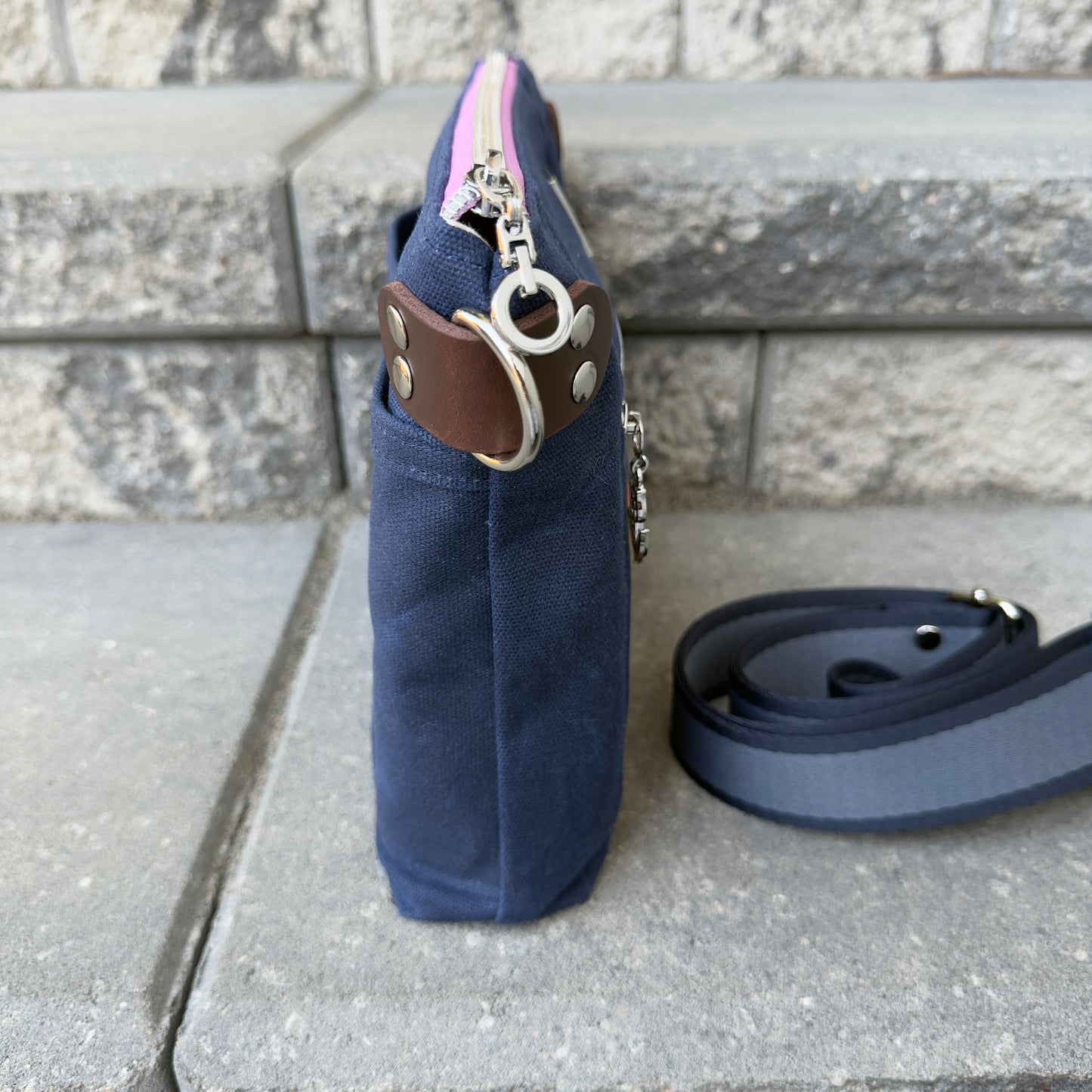 Cambridge Crossbody Bag - Navy Floral