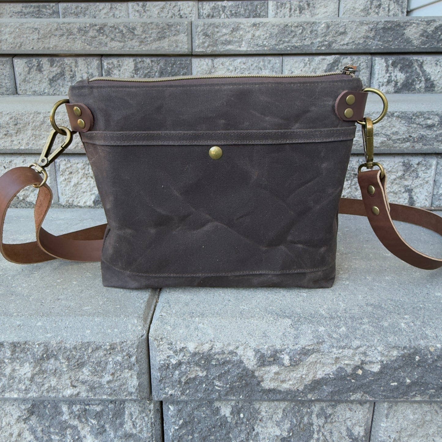 Cambridge Crossbody Bag - Turtles