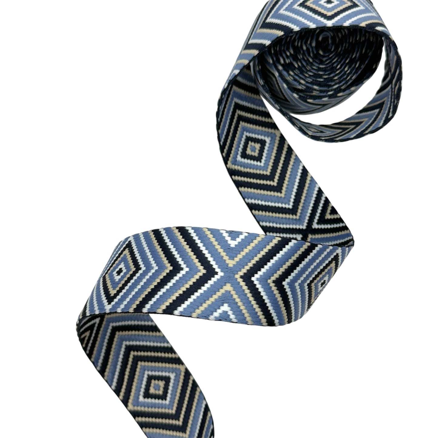 Crisscross Webbing - Lake House