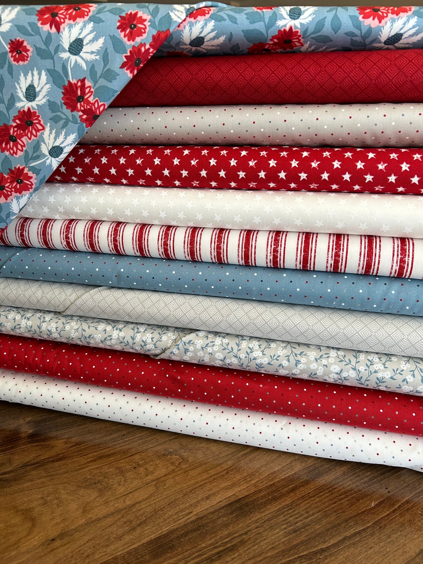 Fat Quarter Bundle - Old Glory by Lella Boutique