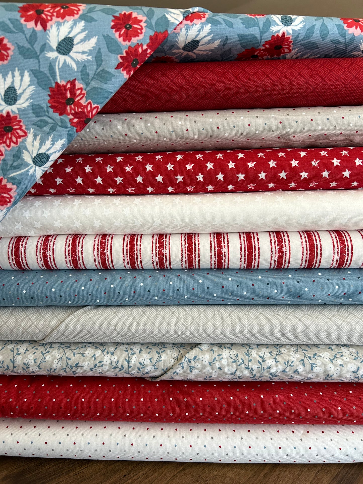 Fat Quarter Bundle - Old Glory by Lella Boutique