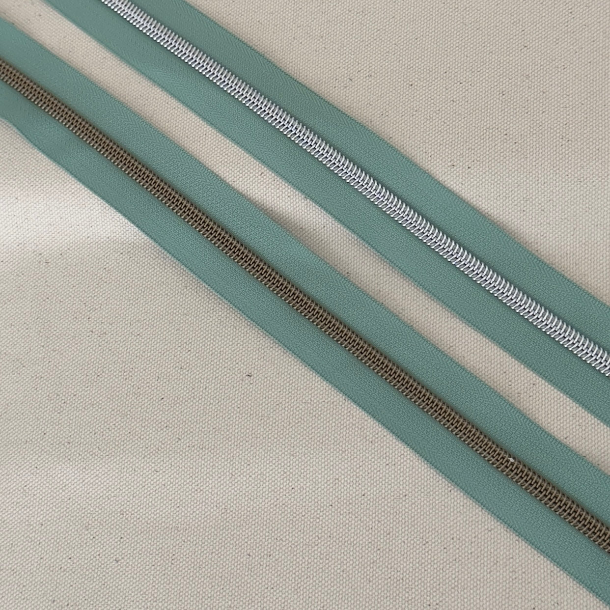 Evergreen Fog - #5 Zipper Tape