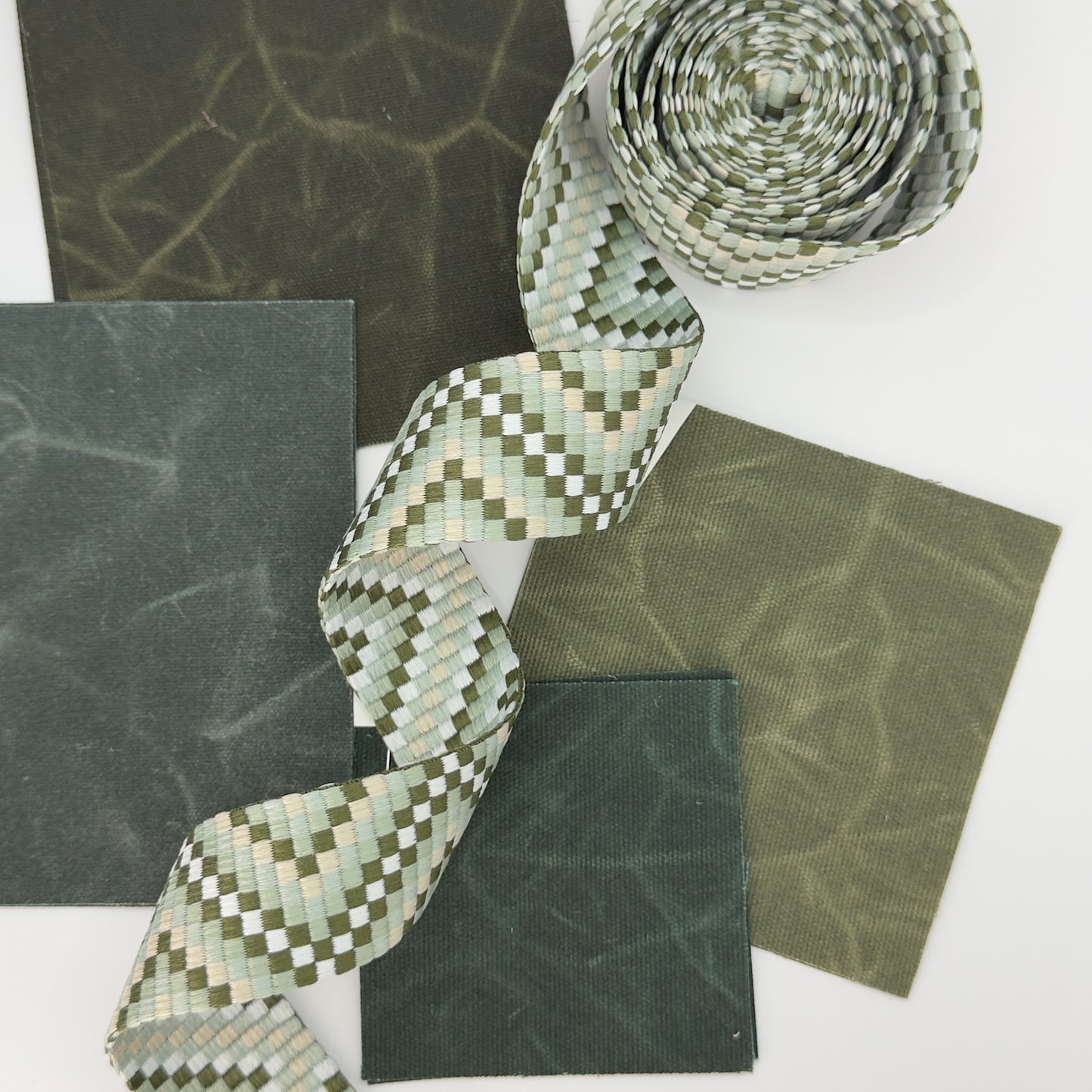 Right Direction Webbing - Leafy