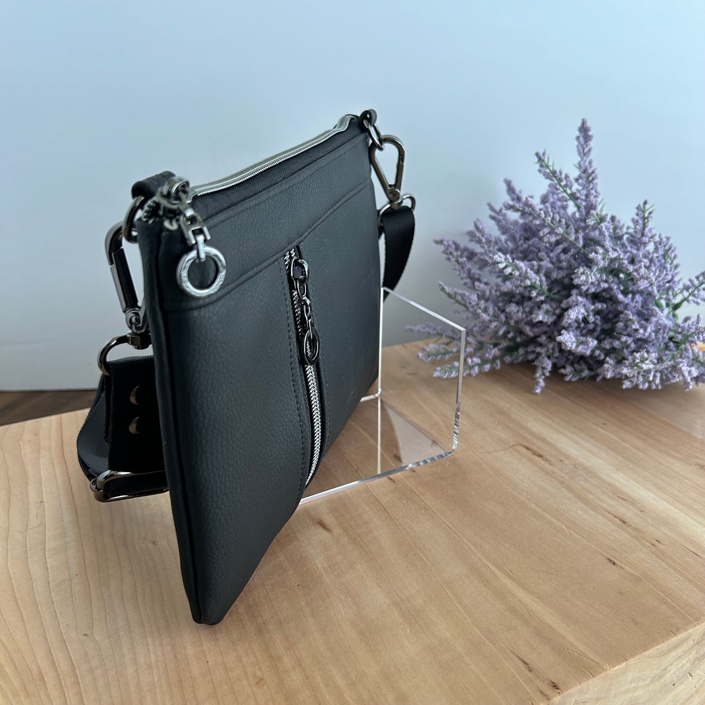 Zippy Crossbody Bag - Midnight