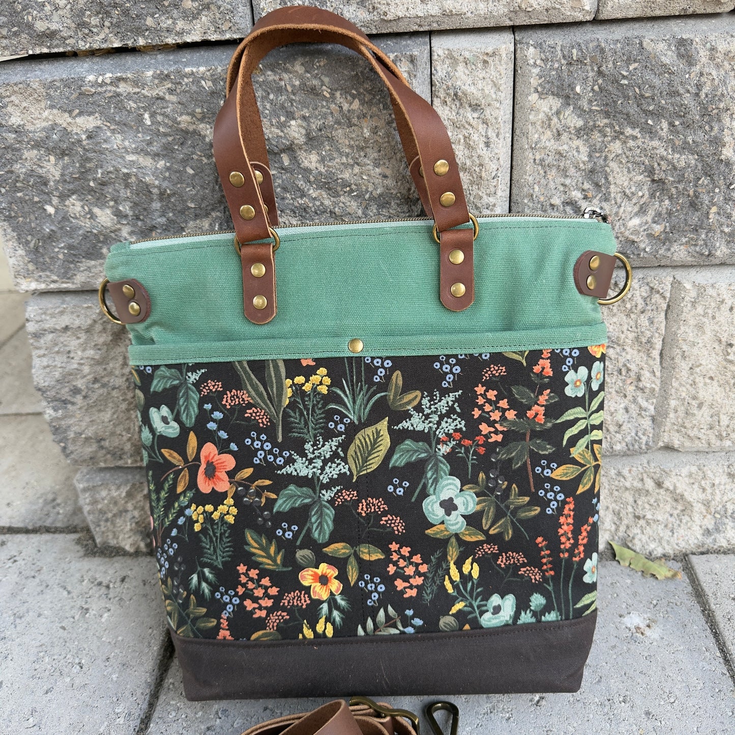 Aberdeen Tote - Amalfi with Waxed Canvas Base