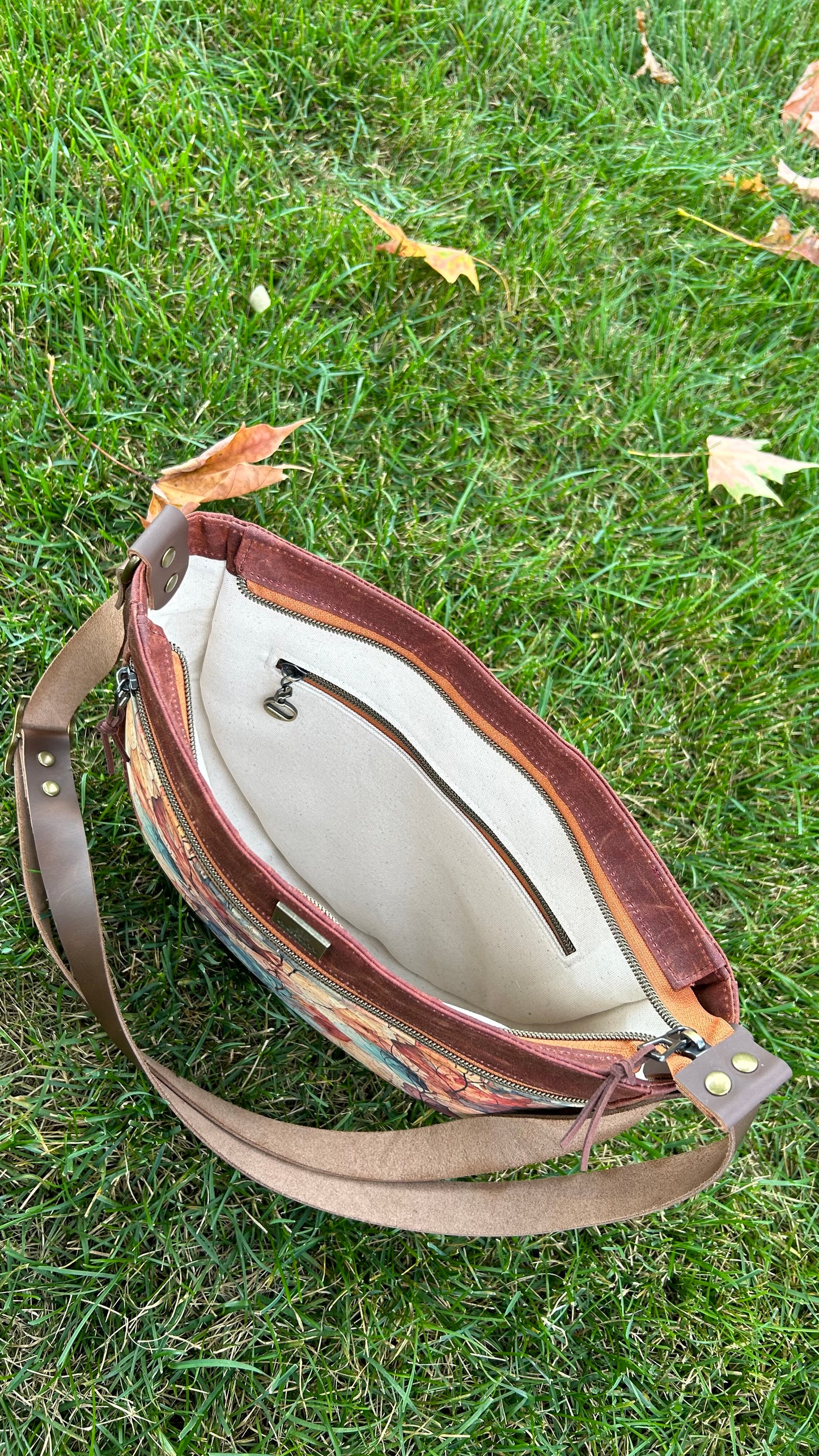 Kingston Crossbody Bag - Fall Leaves