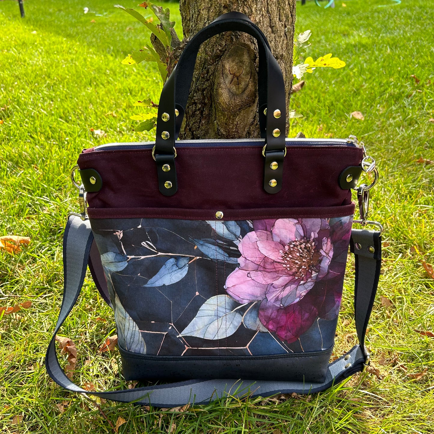 Aberdeen Tote - Purple Peony