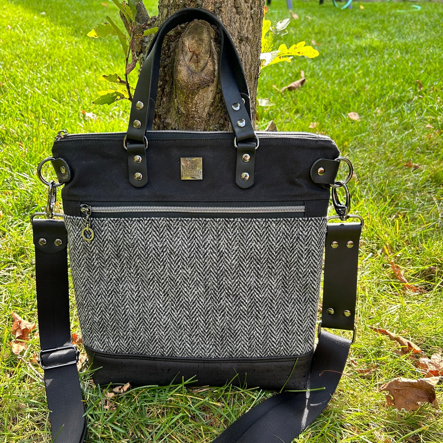 Aberdeen Tote - Black Herringbone