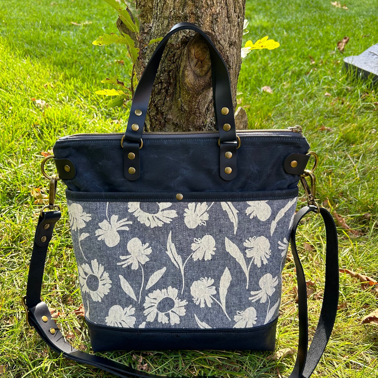 Aberdeen Tote - Denim Floral