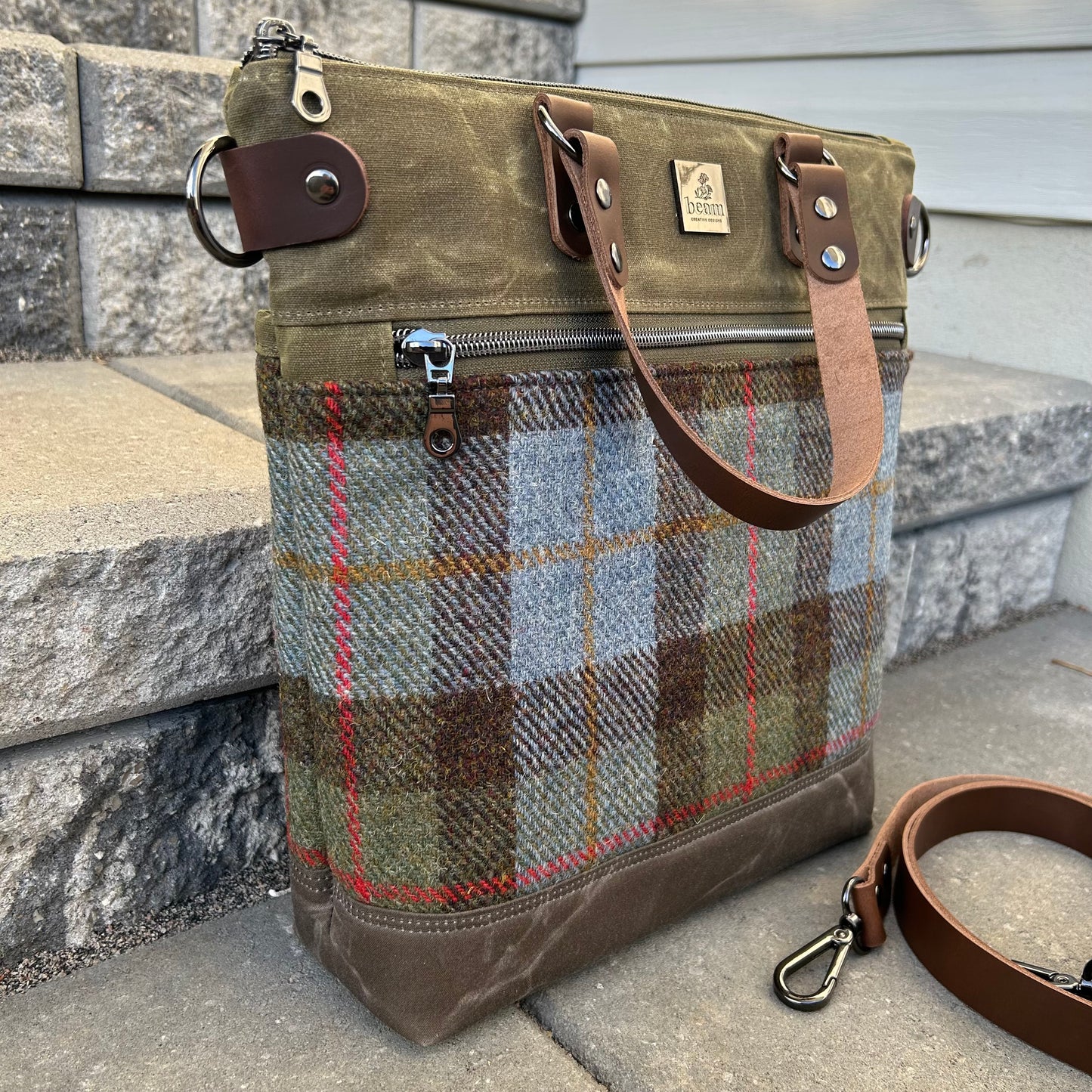 Aberdeen Tote - Sophisticated Plaid