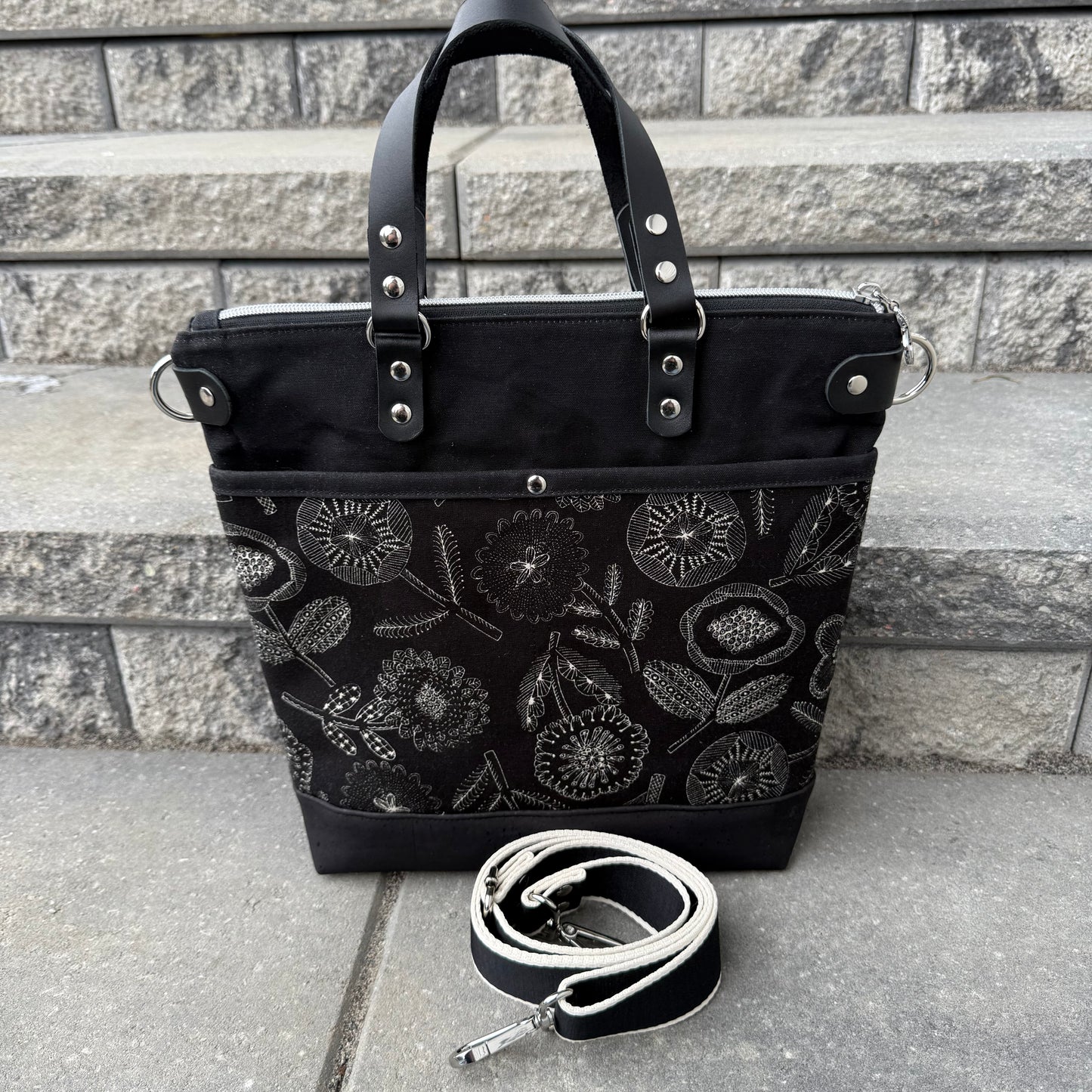 Aberdeen Tote - Black Abstract Floral