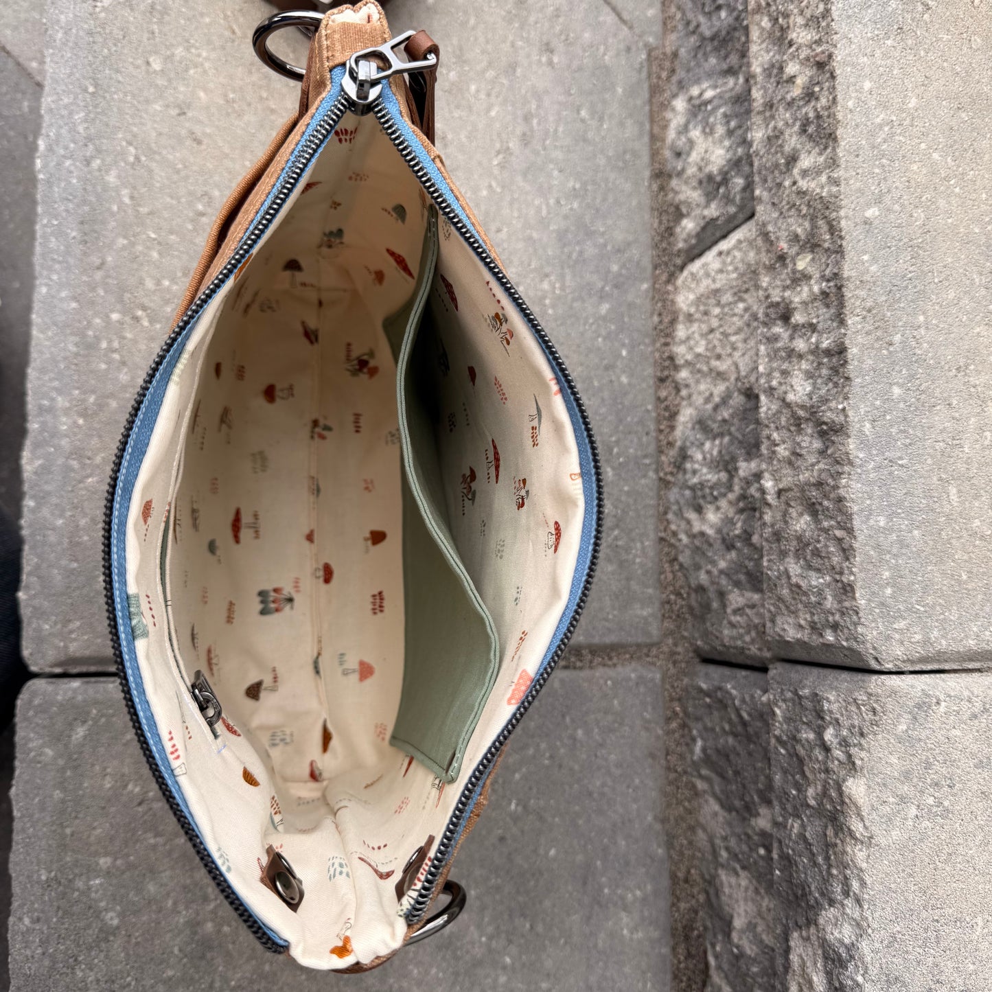 Cambridge Crossbody Bag - Field Tan