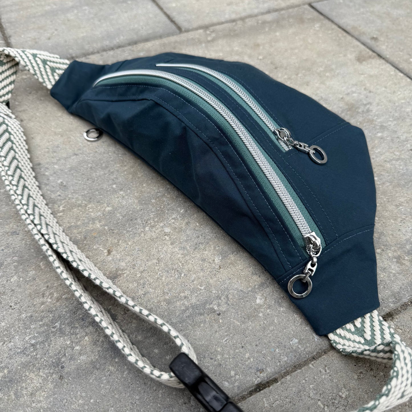 Hipster Crossbody - Navy