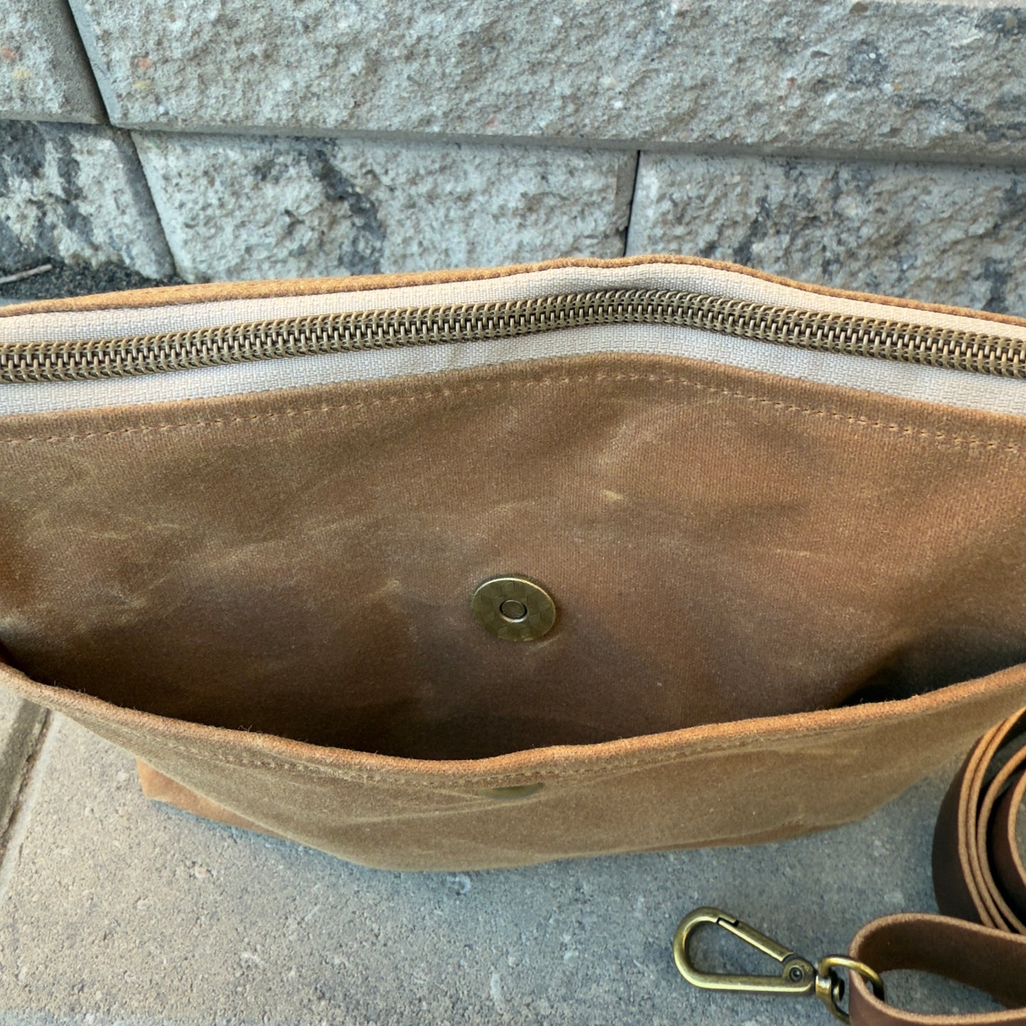 Cambridge Crossbody Bag - Field Tan