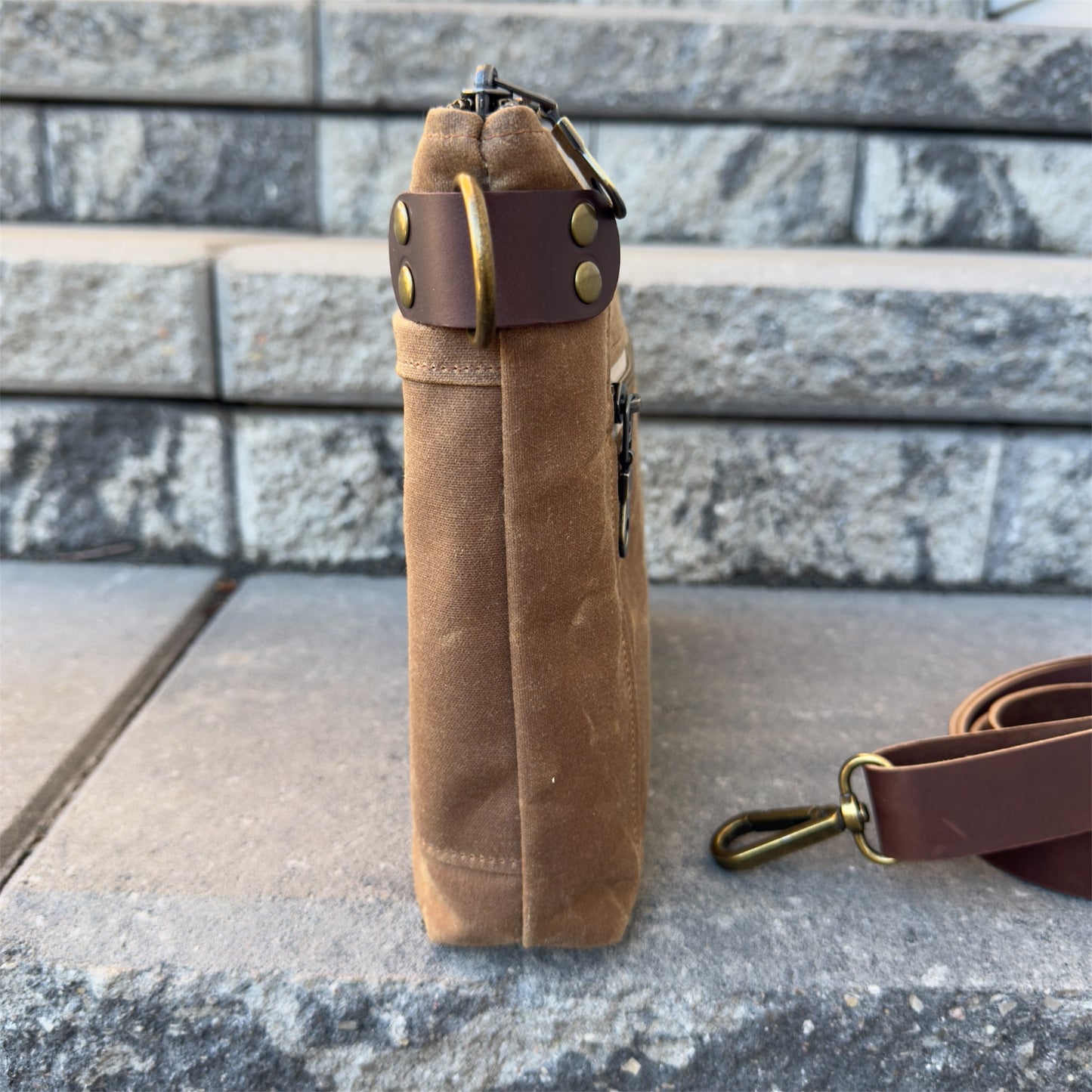 Cambridge Crossbody Bag - Field Tan