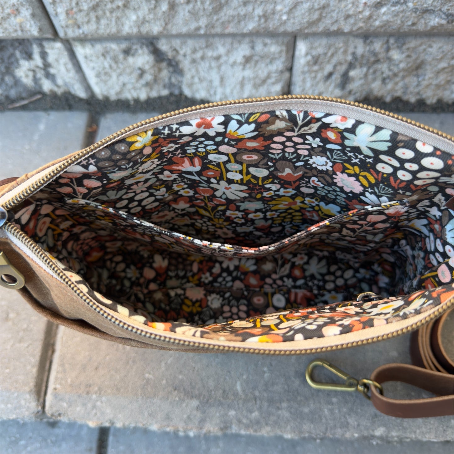 Cambridge Crossbody Bag - Field Tan